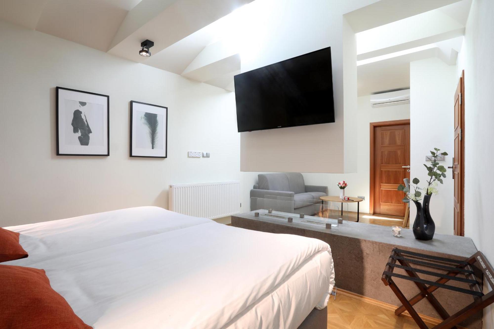 Hotel Pod Vezi Strážnice Eksteriør billede